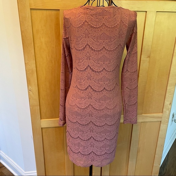 FOREVER 21 dusty rose pink fully lined long sleeve lace overlay Dress size M - Picture 4 of 8